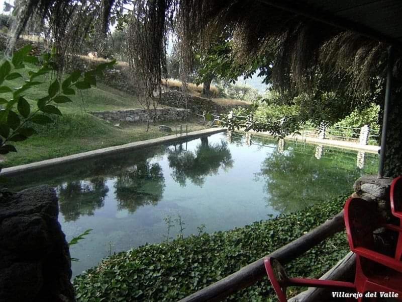 Triana Villarejo del Valle Exterior foto